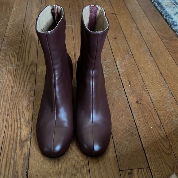 Joie Jamet burgundy ankle boots. Size 6. Worn once. Back zip.. Gorgeous. - Picture 6 of 8